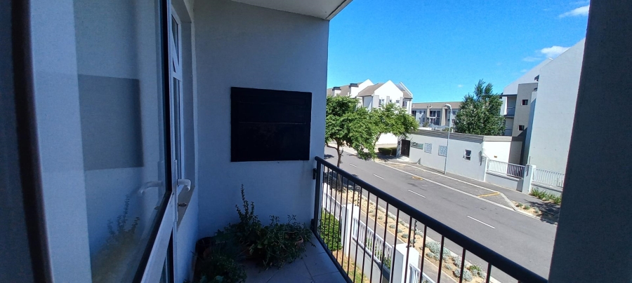 2 Bedroom Property for Sale in Buhrein Western Cape